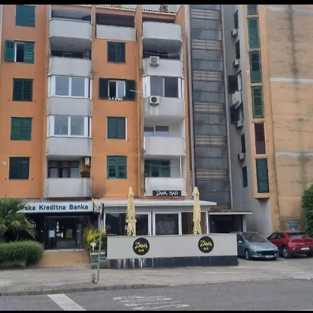 Lägenhet Leomi