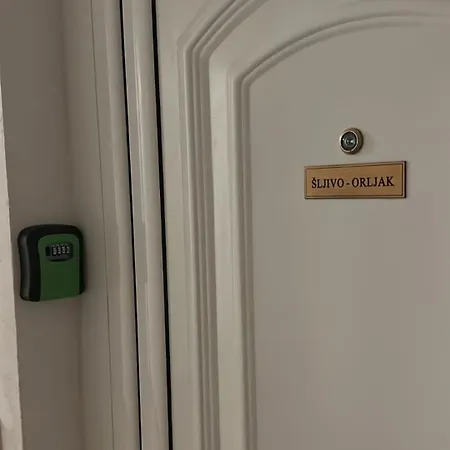 Lägenhet Leomi